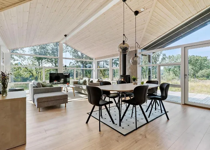 3 Bedroom Cozy In Casa de Férias Ejstrupholm